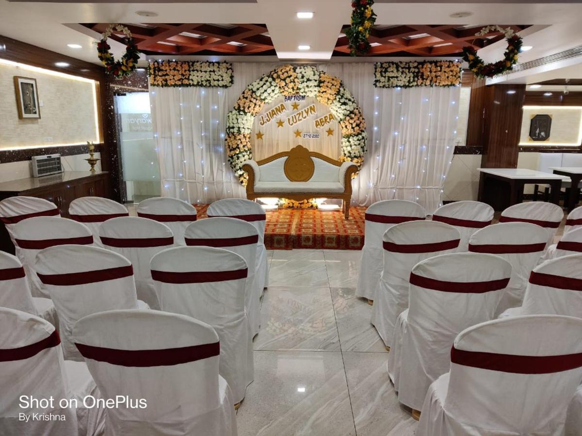 Sri Ram Hotel Тирунелвели Екстериор снимка