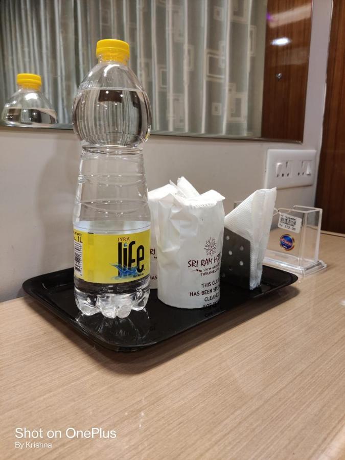 Sri Ram Hotel Тирунелвели Екстериор снимка